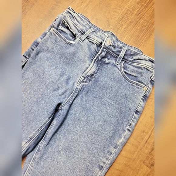 Old Navy Rockstar super skinny jeans - Picture 2 of 10